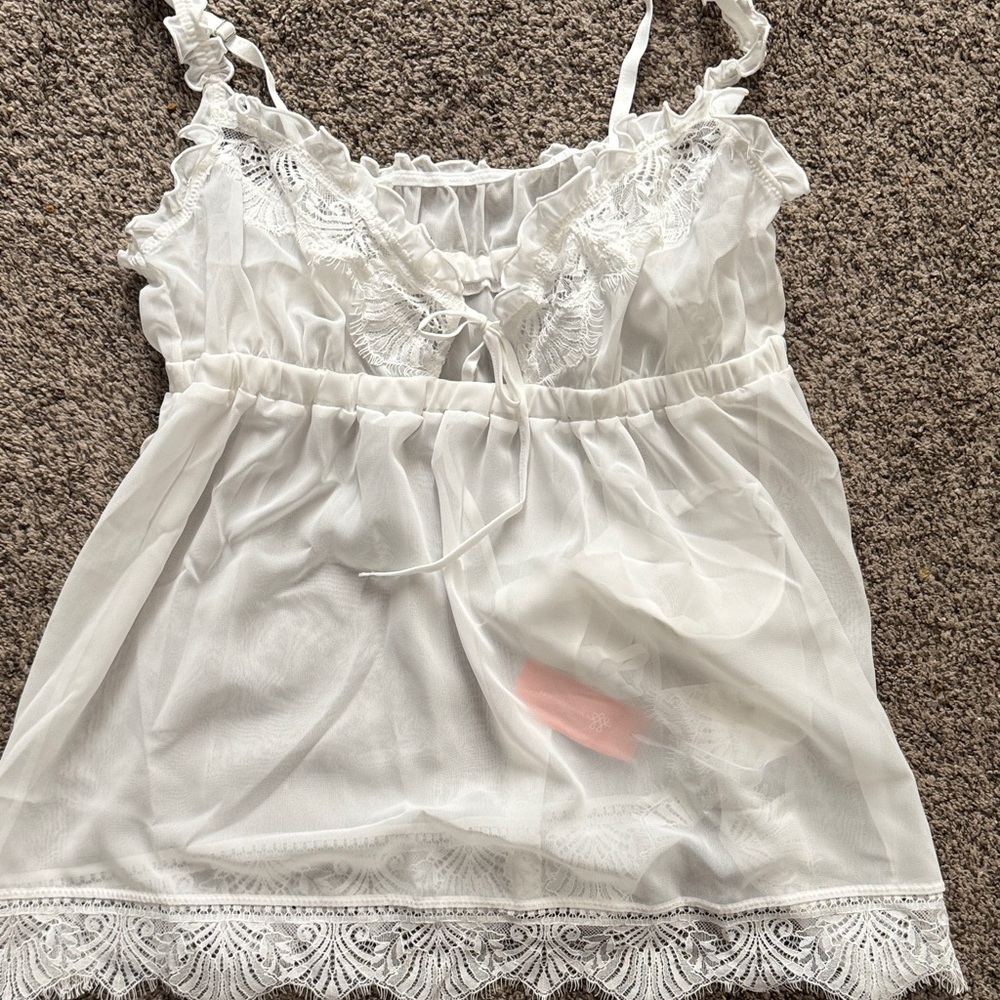 Elegant White Lace Trim
